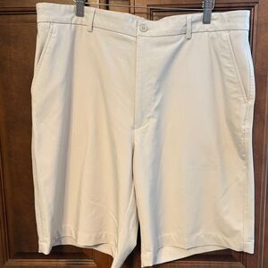 Classic Men's Beige Flat Front Golf Shorts